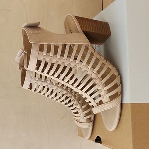 Nude Miriradia Heels